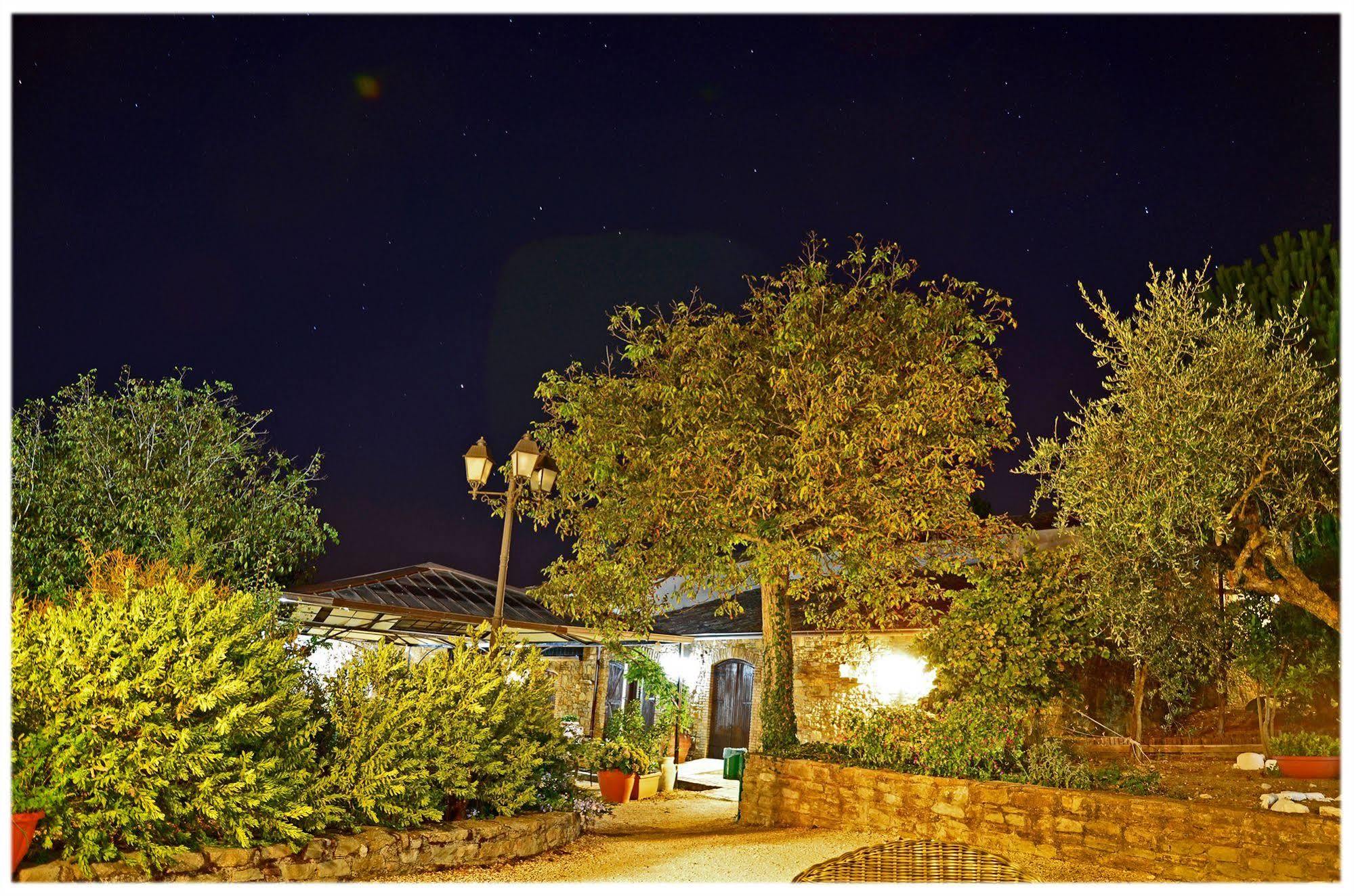 Agriturismo Sant'Agata Piana Degli Albanesi Exterior photo