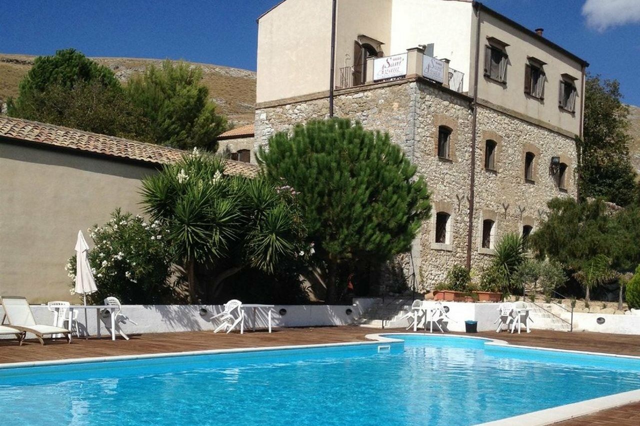 Agriturismo Sant'Agata Piana Degli Albanesi Exterior photo